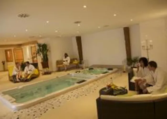 Hotel Oyer 3*